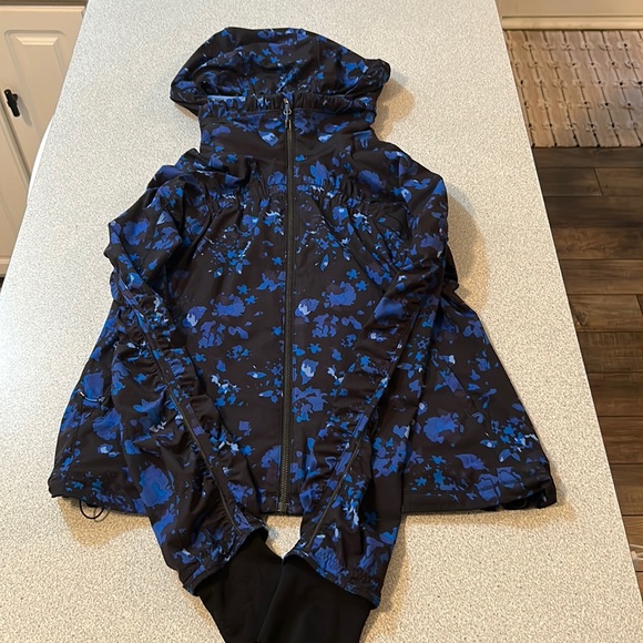 lululemon athletica Jackets & Blazers - Lululemon Jacket